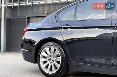 Седан BMW 5 Series 2011 в 