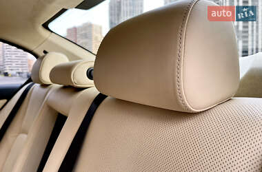 Седан BMW 5 Series 2011 в 