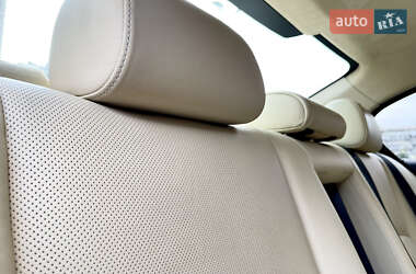Седан BMW 5 Series 2011 в 