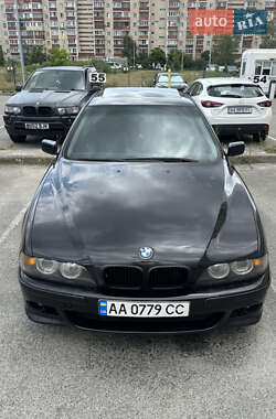 Седан BMW 5 Series 2000 в Києві