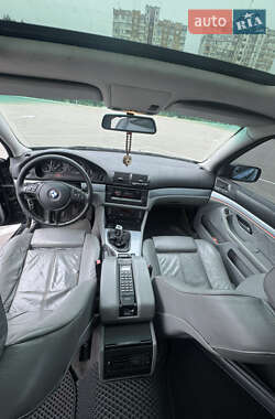 Седан BMW 5 Series 2000 в 
