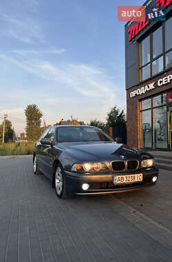 Седан BMW 5 Series 2002 в Виннице