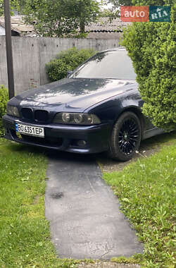 Седан BMW 5 Series 2002 в Львове