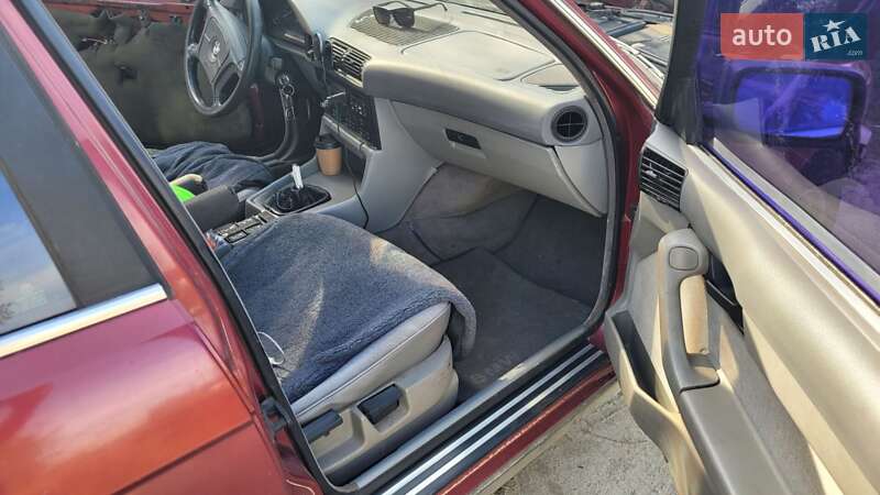 Седан BMW 5 Series 1994 в Броварах