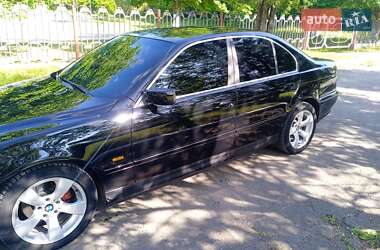 Седан BMW 5 Series 2000 в 