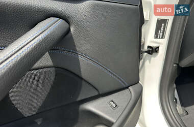 Седан BMW 5 Series 2020 в 