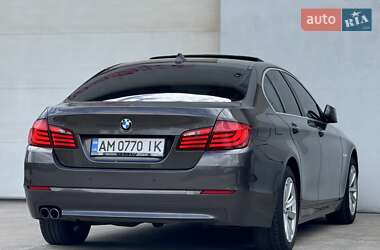 Седан BMW 5 Series 2011 в 