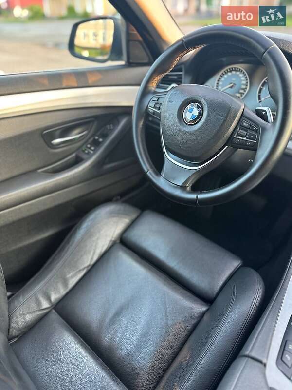 Седан BMW 5 Series 2012 в Золотоноше