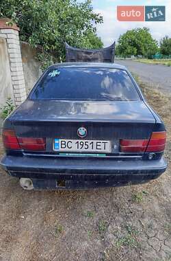 Седан BMW 5 Series 1990 в Снигиревке