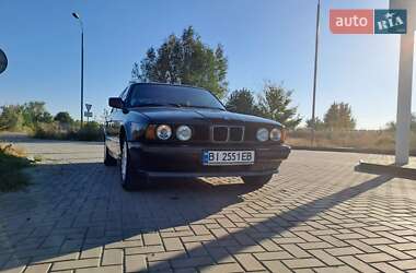 Седан BMW 5 Series 1992 в Полтаві
