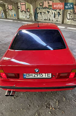 Седан BMW 5 Series 1988 в 