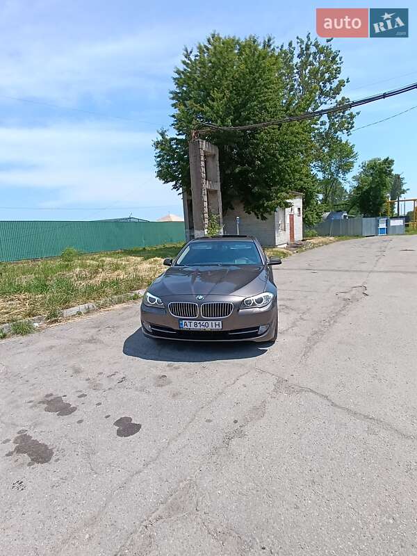 Седан BMW 5 Series 2013 в Ивано-Франковске