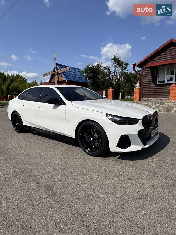 Седан BMW 5 Series 2024 в Києві