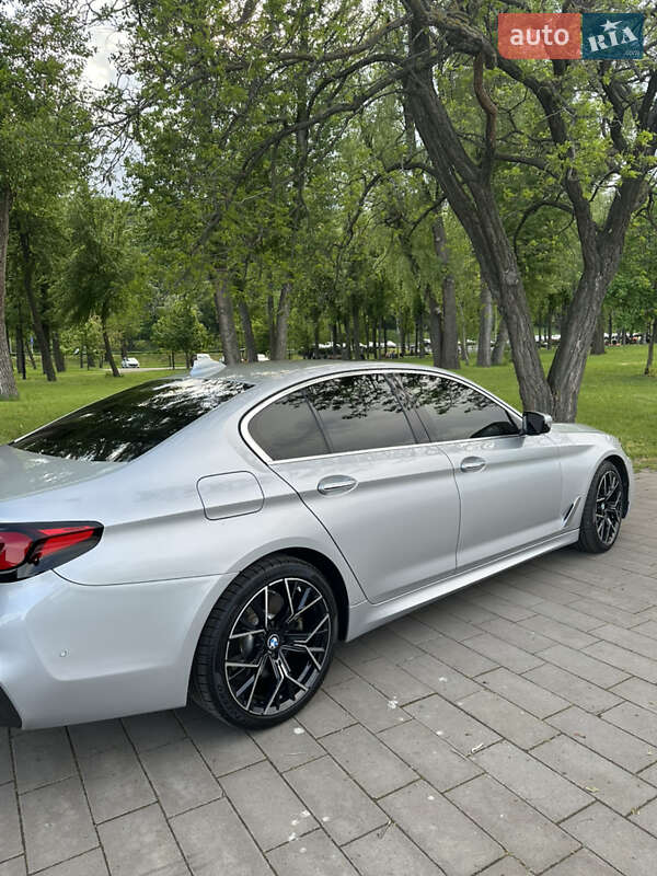 Седан BMW 5 Series 2017 в Киеве