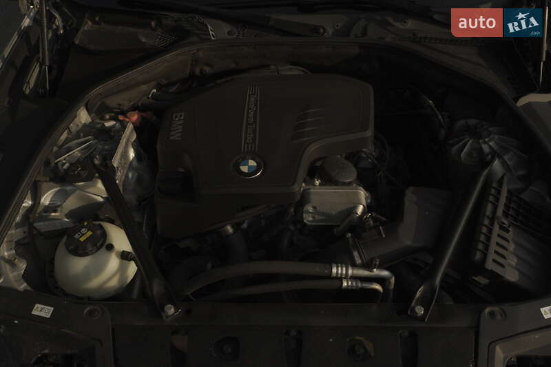 Седан BMW 5 Series 2016 в Ременеві