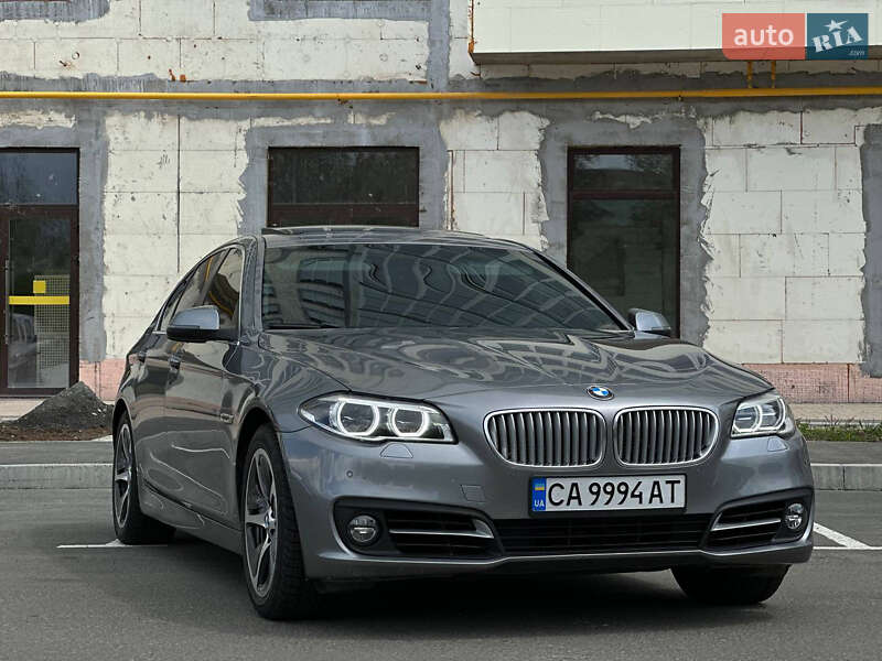 Седан BMW 5 Series 2015 в Киеве
