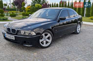 Седан BMW 5 Series 2001 в 