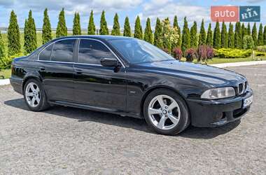 Седан BMW 5 Series 2001 в 