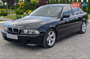 Седан BMW 5 Series 2001 в 