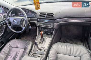Седан BMW 5 Series 2001 в 