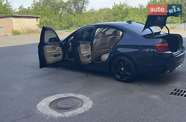 Седан BMW 5 Series 2013 в 
