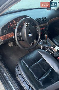 Седан BMW 5 Series 1999 в 