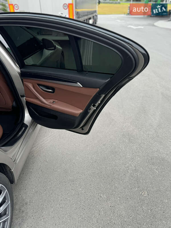 Седан BMW 5 Series 2016 в Киеве