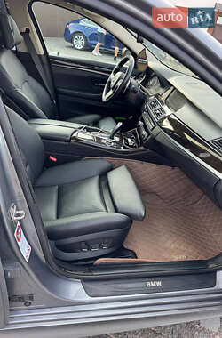 Седан BMW 5 Series 2010 в 