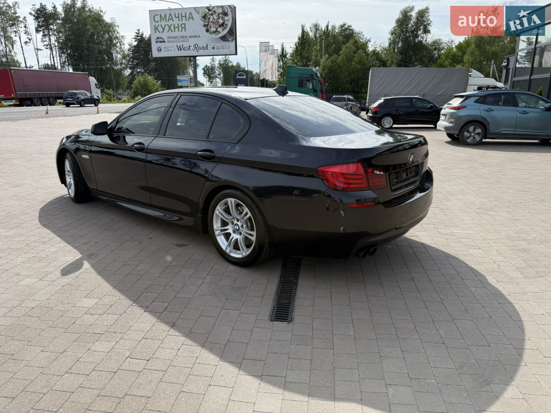 2011 BMW 5er - мініатюра 4
