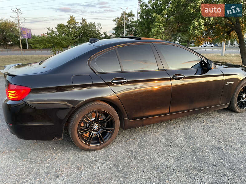 Седан BMW 5 Series 2011 в Дніпрі