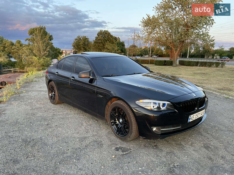 Седан BMW 5 Series 2011 в Дніпрі