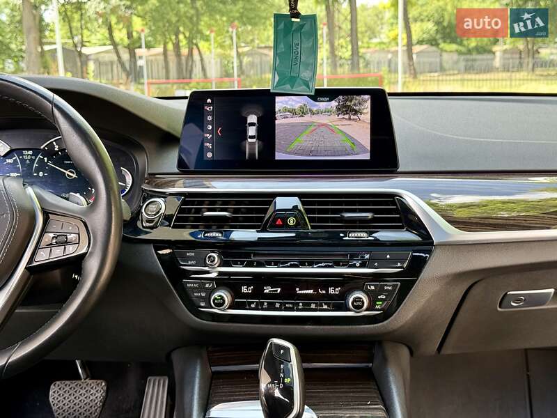 Седан BMW 5 Series 2019 в Днепре