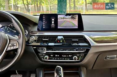 Седан BMW 5 Series 2019 в 