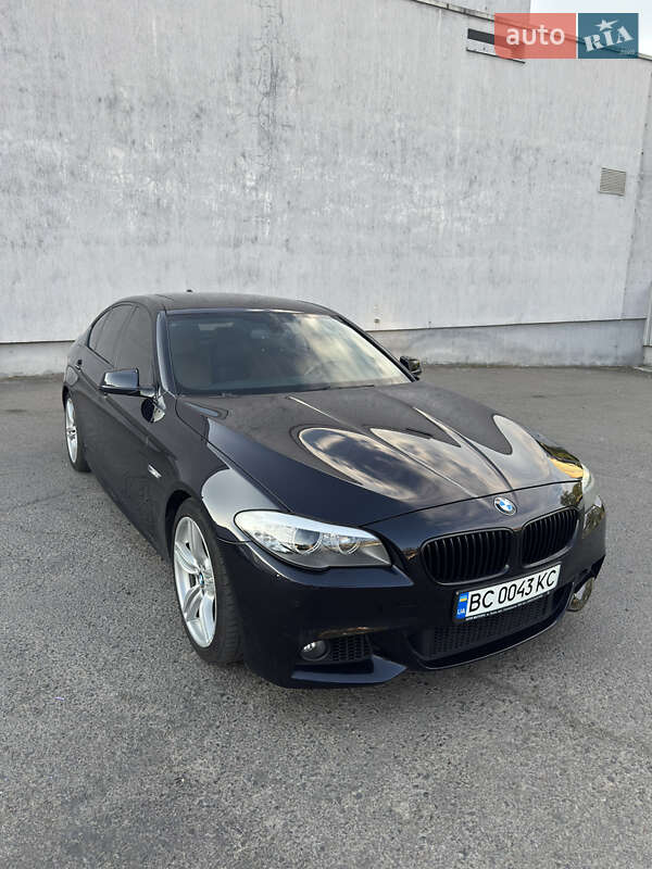 Седан BMW 5 Series 2013 в Львові