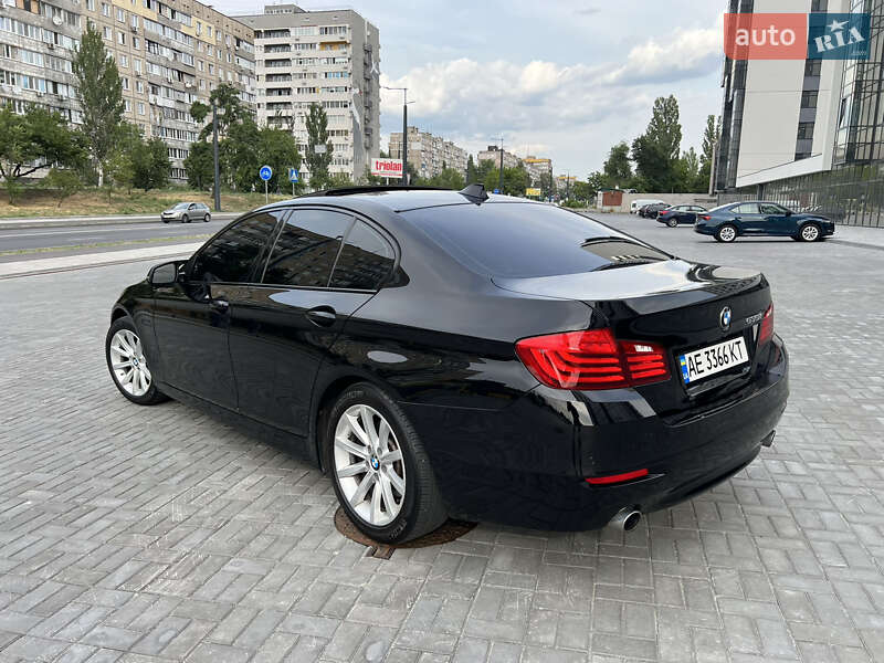 Седан BMW 5 Series 2014 в Дніпрі