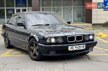 Седан BMW 5 Series 1994 в Днепре