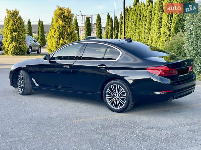 Седан BMW 5 Series 2018 в Львові