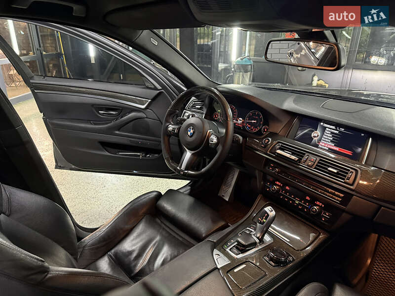 Седан BMW 5 Series 2016 в Кривому Розі