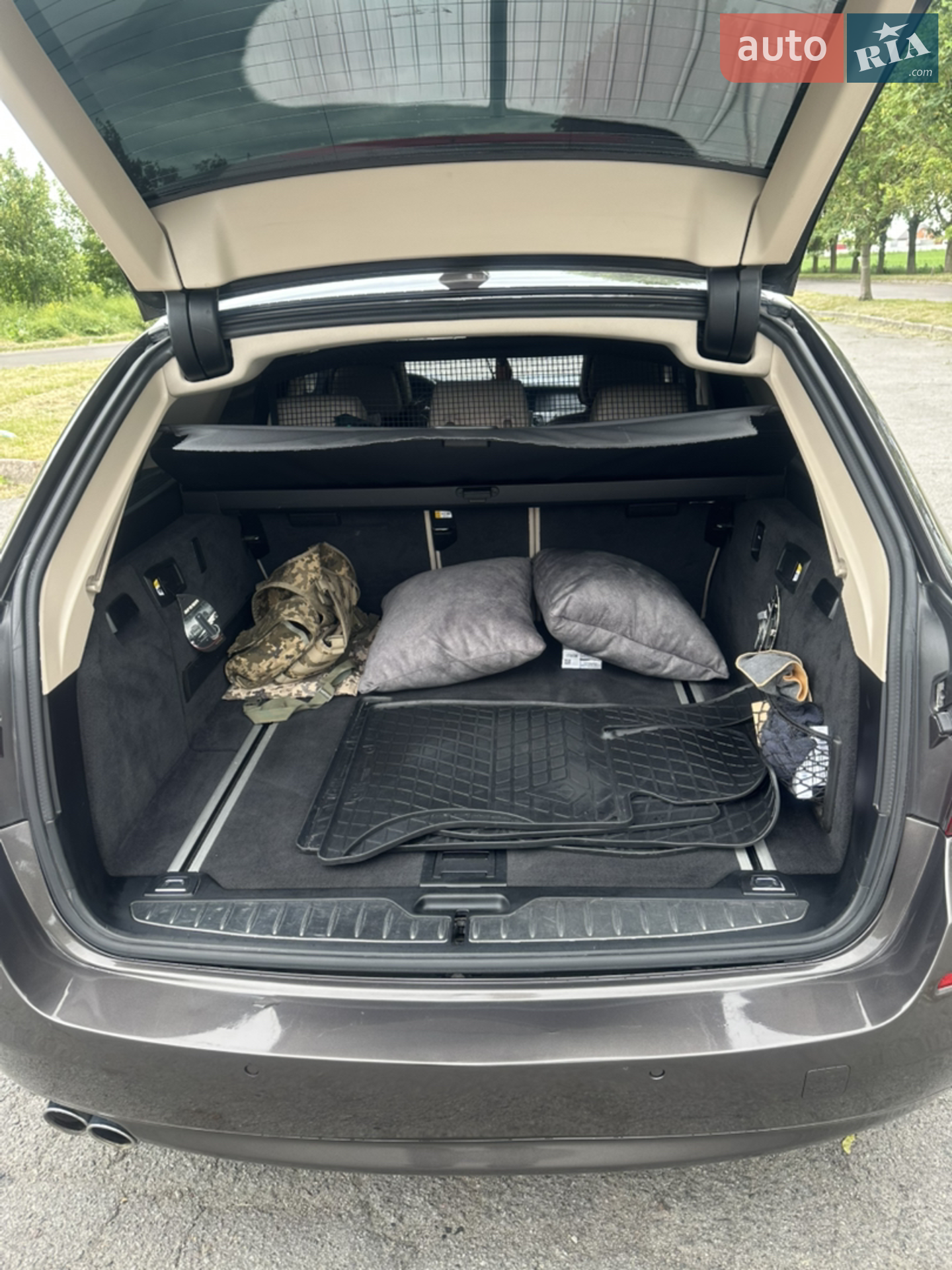 2010 BMW 5er - мініатюра 17