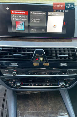 Седан BMW 5 Series 2017 в 