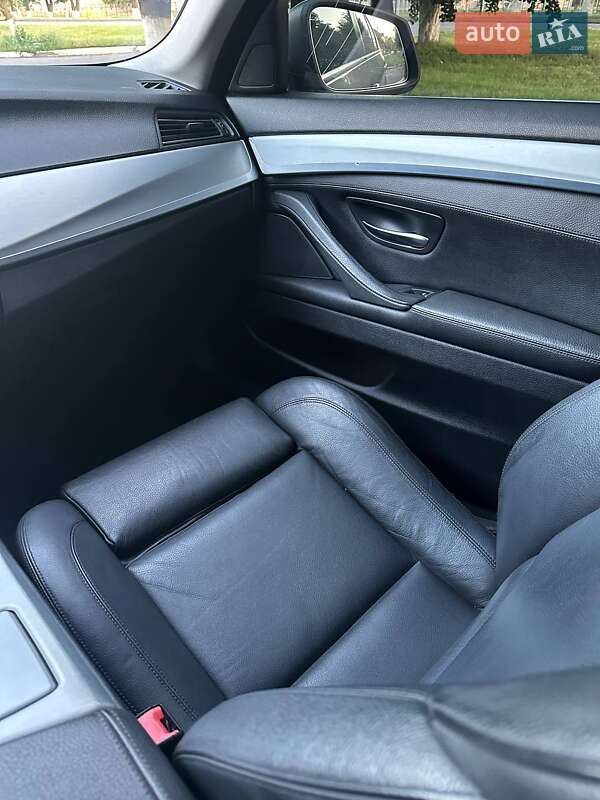 Седан BMW 5 Series 2012 в Золотоноше