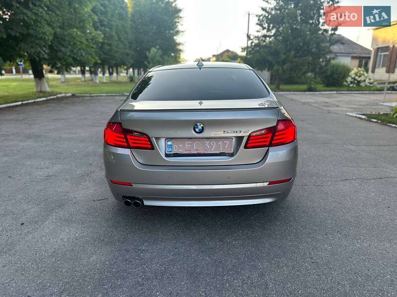 Седан BMW 5 Series 2012 в Золотоноше