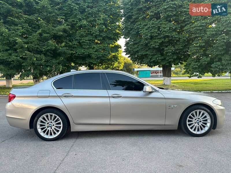 Седан BMW 5 Series 2012 в Золотоноше