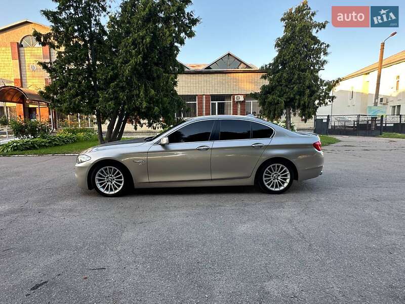 Седан BMW 5 Series 2012 в Золотоноше