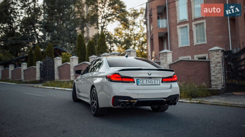 Седан BMW 5 Series 2019 в Черновцах