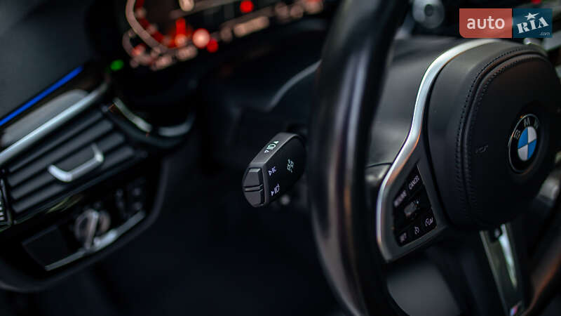 Седан BMW 5 Series 2019 в Черновцах