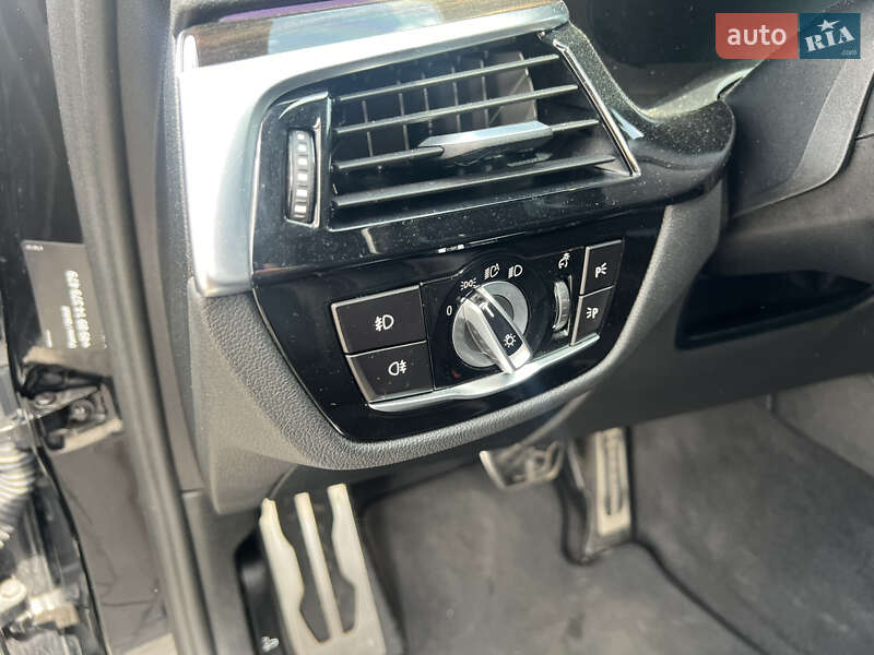 Седан BMW 5 Series 2018 в Виннице