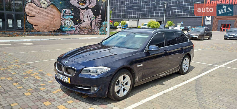 BMW 5 Series 2011