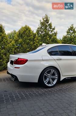 Седан BMW 5 Series 2011 в 