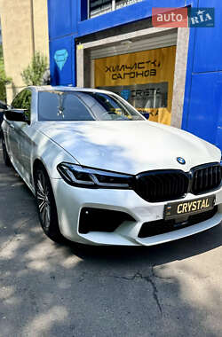 Седан BMW 5 Series 2017 в Рені
